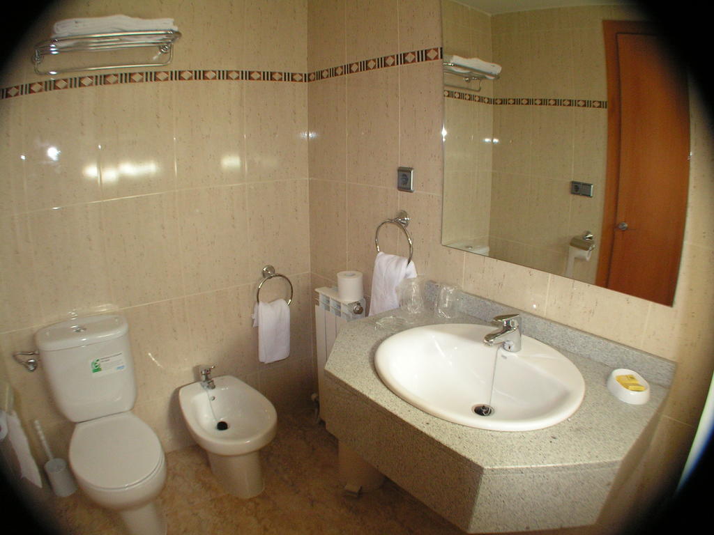 Hotel Zaytun Mequinenza Oda fotoğraf